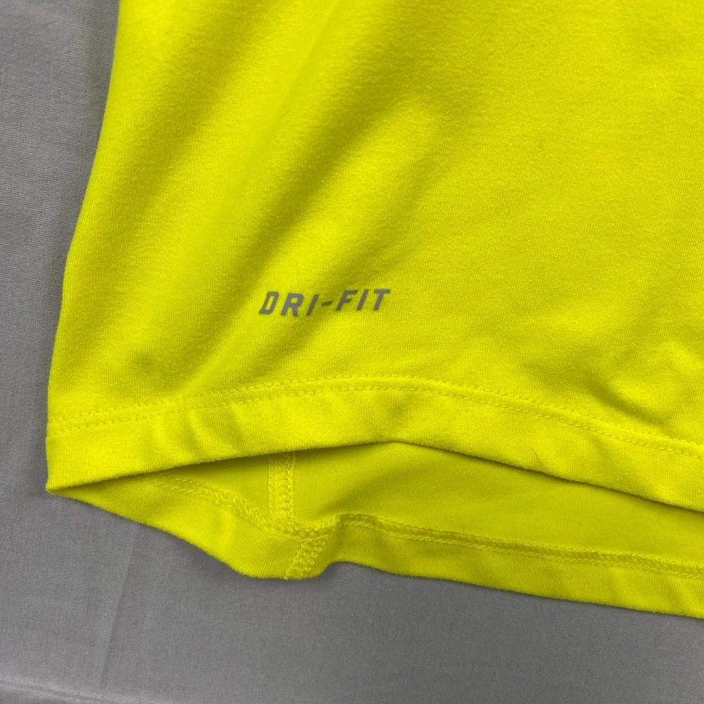 Nike Dri-Fit Half Zip Running Pullover Mens Large Volt Yellow Reflective